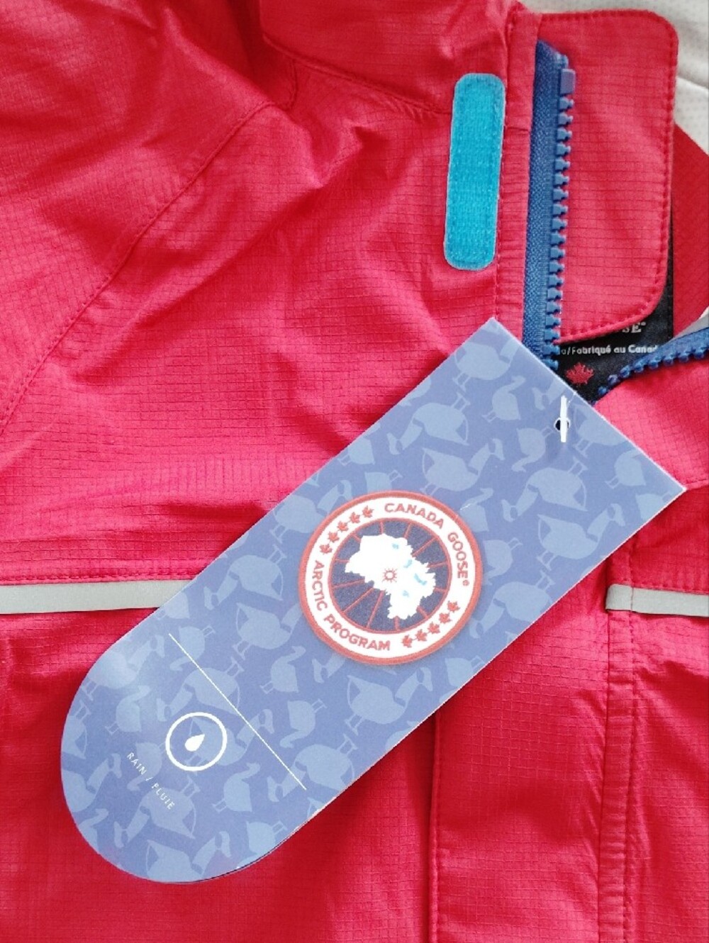 Canada Goose Red Kids Hooded Jacket with Teal Trim - Picture 3 of 12